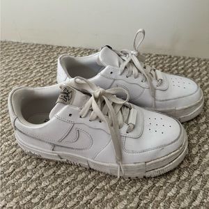 Nike Air Force 1 Pixel White